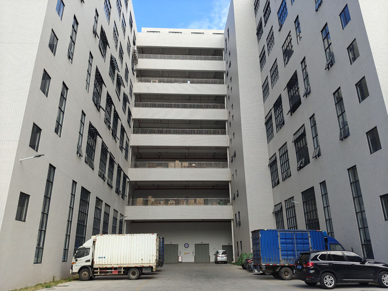 Guangzhou Cold Macro Packing Products Co., Ltd.