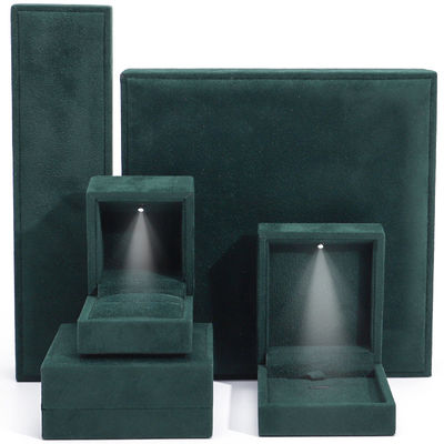 comprar Caja de embalaje de joyas de lujo de color verde oscuro con luz LED brillante online manufacture
