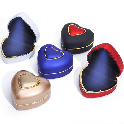 comprar Casilla de pantalla de almacenamiento de joyas personalizada Luz LED incluida para anillos y pulseras online manufacture