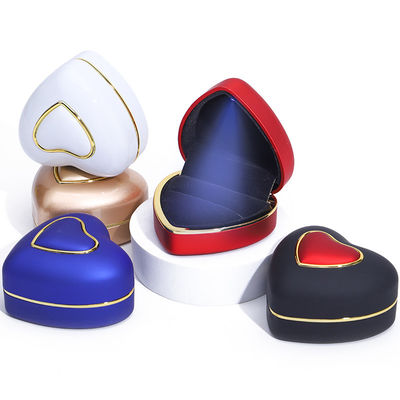 Casilla de pantalla de almacenamiento de joyas personalizada Luz LED incluida para anillos y pulseras