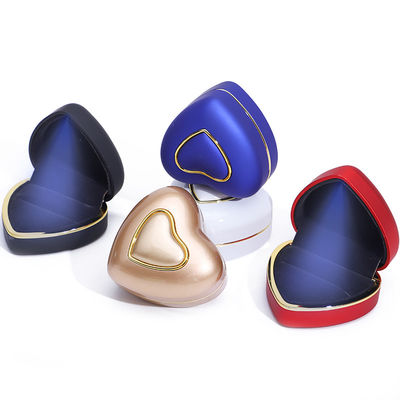 Casilla de pantalla de almacenamiento de joyas personalizada Luz LED incluida para anillos y pulseras