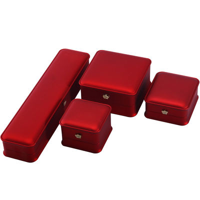 Paquete de joyas Hanhong Custom Luxury Crown LED Box para pulseras collares y anillos