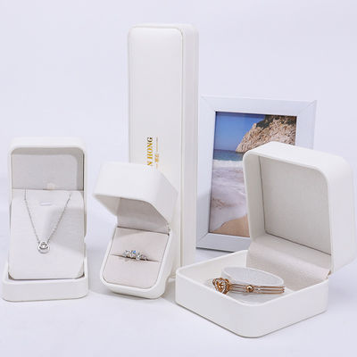 Caja de joyería de cuero de PU blanco, caja de joyería de cuero para anillo de la pulsera del colgante