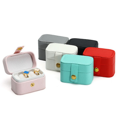 Cuerpo de joyas de cuero Mini organizador de viajes portátil para el anillo de pendiente collar de almacenamiento