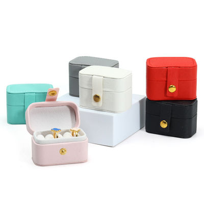 Cuerpo de joyas de cuero Mini organizador de viajes portátil para el anillo de pendiente collar de almacenamiento