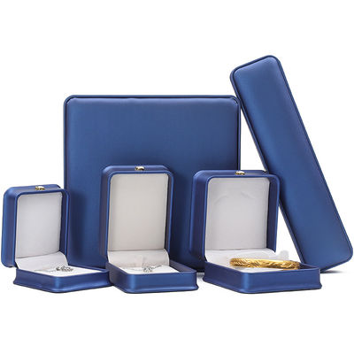comprar Paquete de joyas más reciente Coronilla de cuero azul Caja de joyas para brazalete colgante collar anillo online manufacture