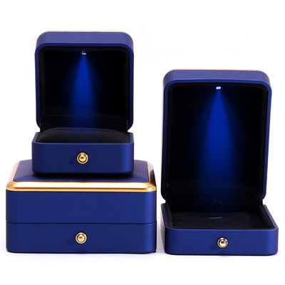 comprar Collar cuadrado personalizado y anillo caja de joyas LED azul claro con estilo elegante de lujo online manufacture