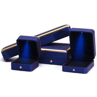 Collar cuadrado personalizado y anillo caja de joyas LED azul claro con estilo elegante de lujo