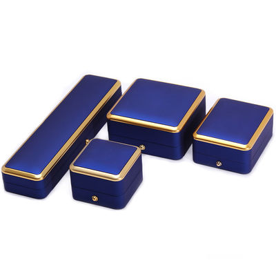 Collar cuadrado personalizado y anillo caja de joyas LED azul claro con estilo elegante de lujo