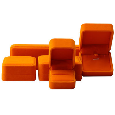 Fabricación al por mayor de joyas Embalaje de la caja de joyas Logotipo personalizado personalizado Lujo collar Brazalete Anillo de oreja Embalaje de la caja de joyas naranja de terciopelo