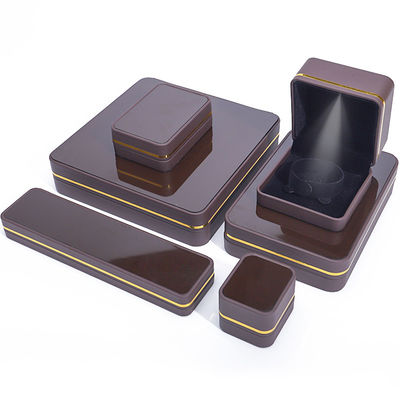 Caja de joyería rectangular Han Hong con luz LED y accesorios de lujo con revestimiento de terciopelo