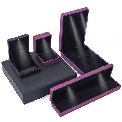 Caja de embalaje de joyas con logotipo personalizado Hanhong Velvet Stud Aretes Collar Brazalete Caja