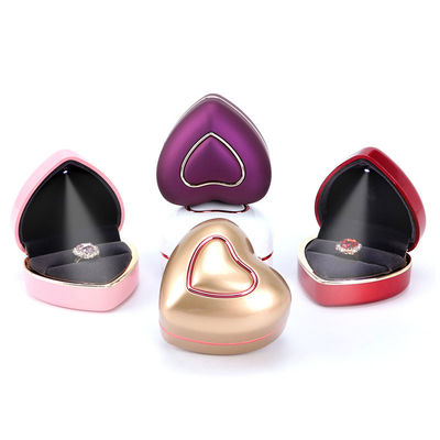 Paquete de joyería Caja de anillo de luz LED blanca tamaño personalizado Hanhong OEM Cuadro de visualización para joyería