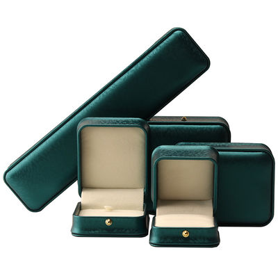 Logotipo personalizado collar Ornamentos caja de joyería de cuero verde para Hanhong 2023 anillo de lujo