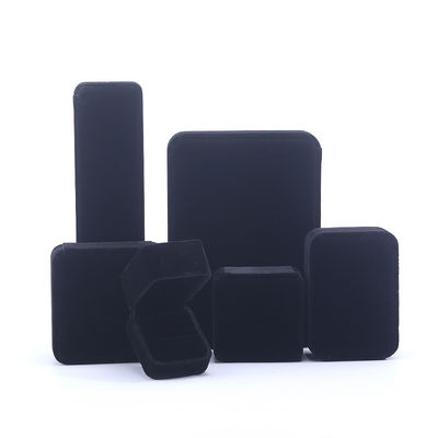 comprar Anillo de terciopelo negro hecho a mano Caja de joyería para collar Orecillos de cuello Brazalete personalizado online manufacture