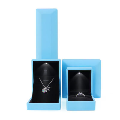 Rectángulo Tamaño personalizado Anillo LED Azul Caja de joyas para pendientes Collar Brazalete