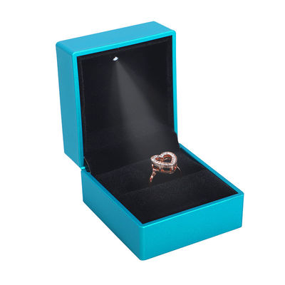 Rectángulo Tamaño personalizado Anillo LED Azul Caja de joyas para pendientes Collar Brazalete