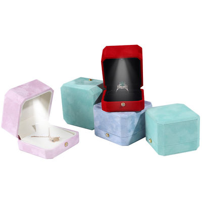 comprar Caja de joyas de terciopelo de tamaño personalizado para organizar y mostrar la colección de joyas LED online manufacture