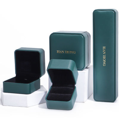 Caja de almacenamiento de joyas de cuero PU verde oscuro Caja de joyas de lujo personalizada