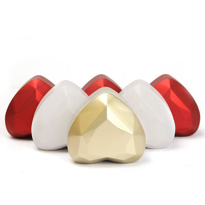 Caja de embalaje personalizable premium en forma de corazón con LED para collar y anillo con logotipo