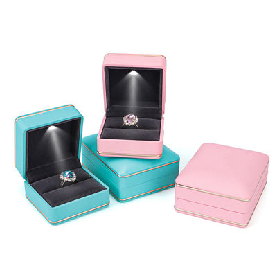 comprar Embalaje de joyas con luz Hanhong Logotipo personalizado Impresión de pantalla de seda Caja de almacenamiento LED online manufacture