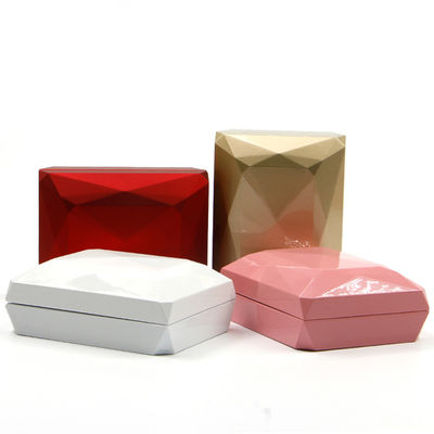 Caja de anillo de lujo Hanhong Logotipo personalizado Caja de almacenamiento de joyas blancas de plástico PU con luz LED