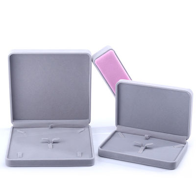 Caja de embalaje de joyas de terciopelo de grado personalizado para collar de pendientes de brazalete y anillo