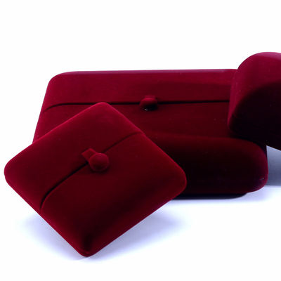 Elegante joyero de doble puerta, joyero de alta gama con terciopelo rojo y logotipo