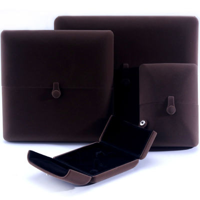Caja de joyas de terciopelo marrón rectangular para los aretes de brazalete de logotipo personalizado Hanhong