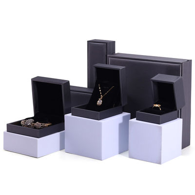 Caja de embalaje de joyas de terciopelo de plata con logotipo personalizado y caja de anillos de collar de esponja gruesa