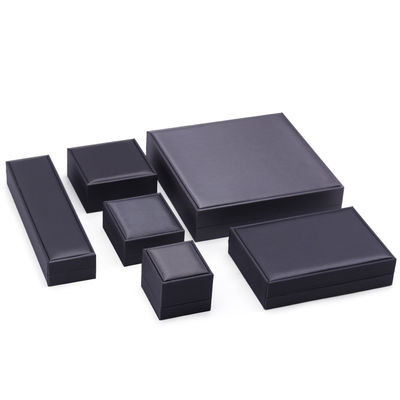 Caja de embalaje de joyas de terciopelo de plata con logotipo personalizado y caja de anillos de collar de esponja gruesa