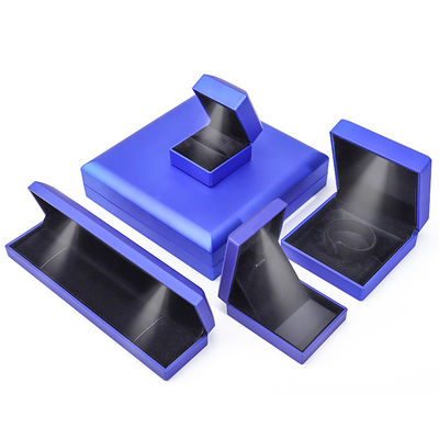Logotipo personalizado Caja de joyas LED azul para brazalete y aretes de collar