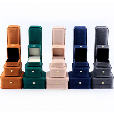 comprar Caja de embalaje de joyería de lujo personalizada para pulseras de terciopelo pendientes collar de perla cerradura online manufacture