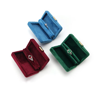 Logotipo personalizado Caja de embalaje de joyas de metal Hanhong para pendientes Brazalete Collar de anillo