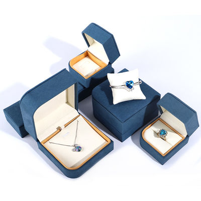 Caja de embalaje de joyas de cuero de microfibra azul para aretes de anillo Hanhong 7 * 7 * 5cm
