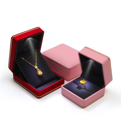 Embalaje de joyas Hanhong Logotipo personalizado Impresión de pantalla de seda Caja de almacenamiento LED de lujo con luz