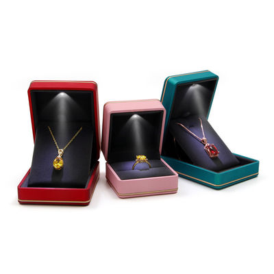 Embalaje de joyas Hanhong Logotipo personalizado Impresión de pantalla de seda Caja de almacenamiento LED de lujo con luz