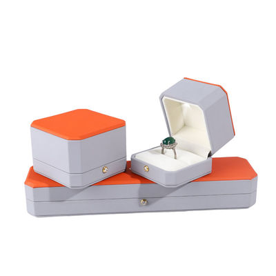 Paquete de joyería de lujo Hanhong Custom caja de cuero gris para anillos y colgantes