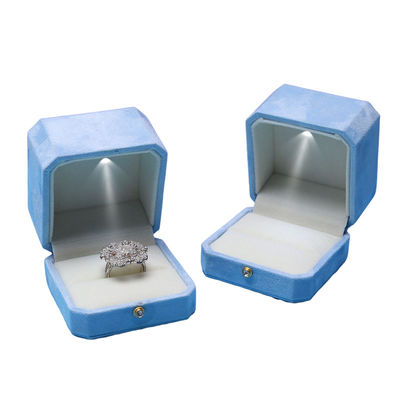Cajas de joyería LED octogonales de terciopelo azul Solución personalizada de la pantalla Hanhong para el embalaje