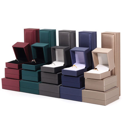 comprar Caja de joyería de cuero hecha a mano para anillos y collares online manufacture