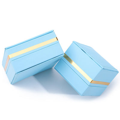 Paquete de joyas Brazalete de luz LED con aretes grises y anillo en caja personalizada