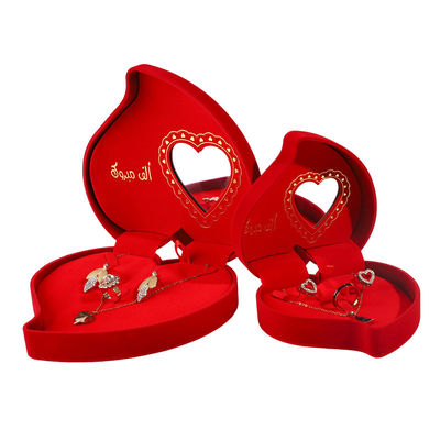 Caja de joyas de terciopelo para el anillo de amor rojo collar y pendientes de punta conjunto de embalaje personalizado