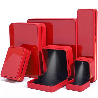 Rectángulo LED iluminado caja de joyería de cuero, caja de joyería personalizada mayorista