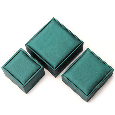 Caja de embalaje de joyas de terciopelo de lujo de lujo de color verde collar de cuero PU y anillo Hanhong