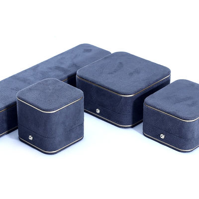 La más nueva caja de joyas de terciopelo gris para brazalete collar de anillo logotipo personalizado Hanhong 2023