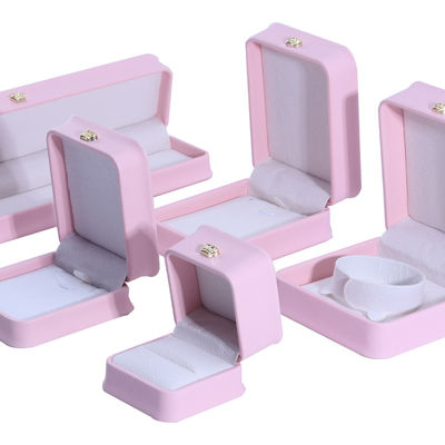 comprar Los pendientes rosa de los perros brazalete collar anillo de joyería caja con tamaño personalizado de cuero PU online manufacture