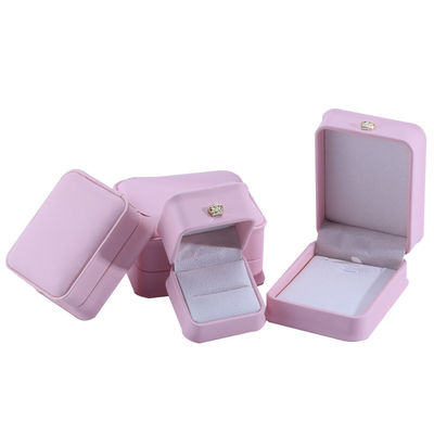 Los pendientes rosa de los perros brazalete collar anillo de joyería caja con tamaño personalizado de cuero PU
