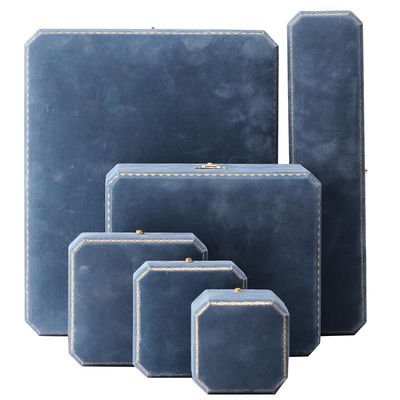 Caja de joyas de terciopelo azul claro para envases personalizados de collares y pulseras de lujo