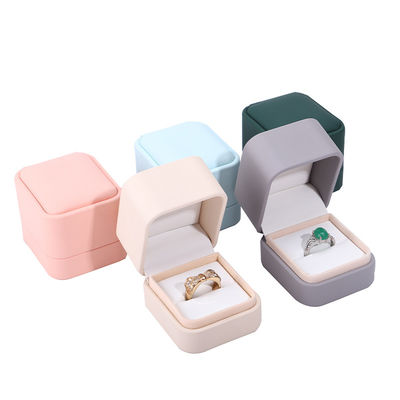 comprar Logotipo personalizado Joyería Package Caja de cuero PU para aretes pulseras collares y anillos online manufacture