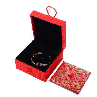 Cajas de joyería de terciopelo hechas a mano Material estilo chino Collar rojo Cuadro de almacenamiento de colgante